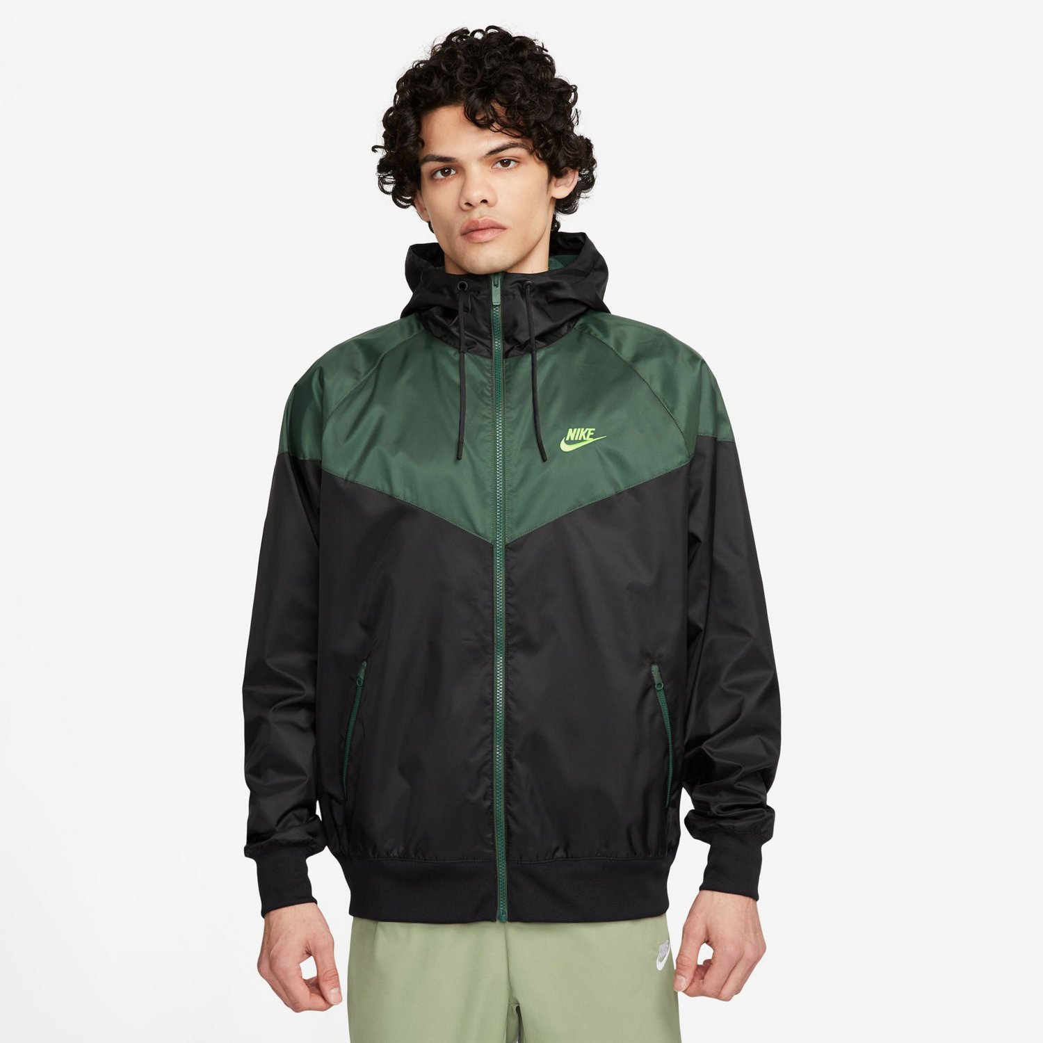 Nike windbreaker best sale with hood