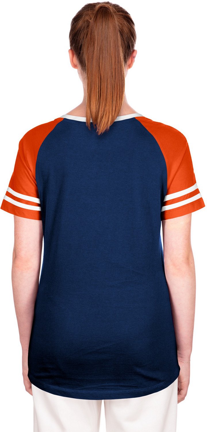 New Era Women's Chicago Bears Lace Up Raglan T-shirt - view number 2