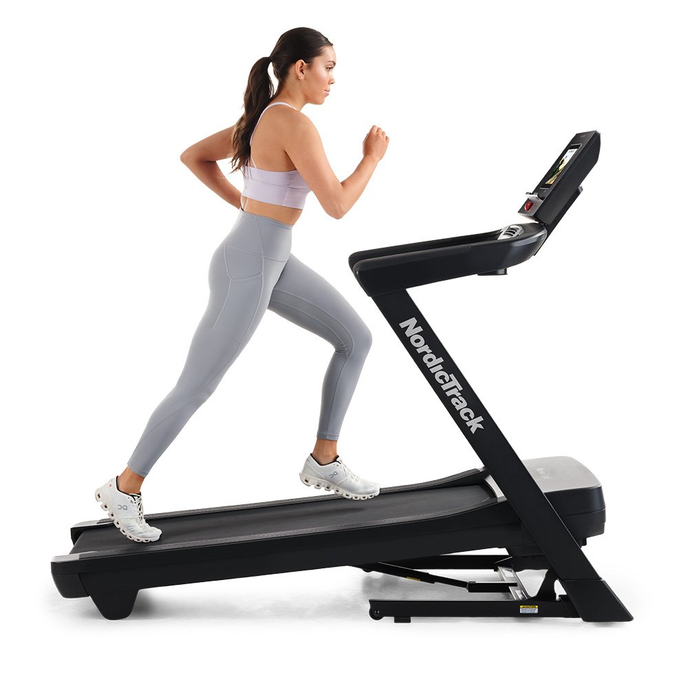 Nordictrack best sale treadmill 10i