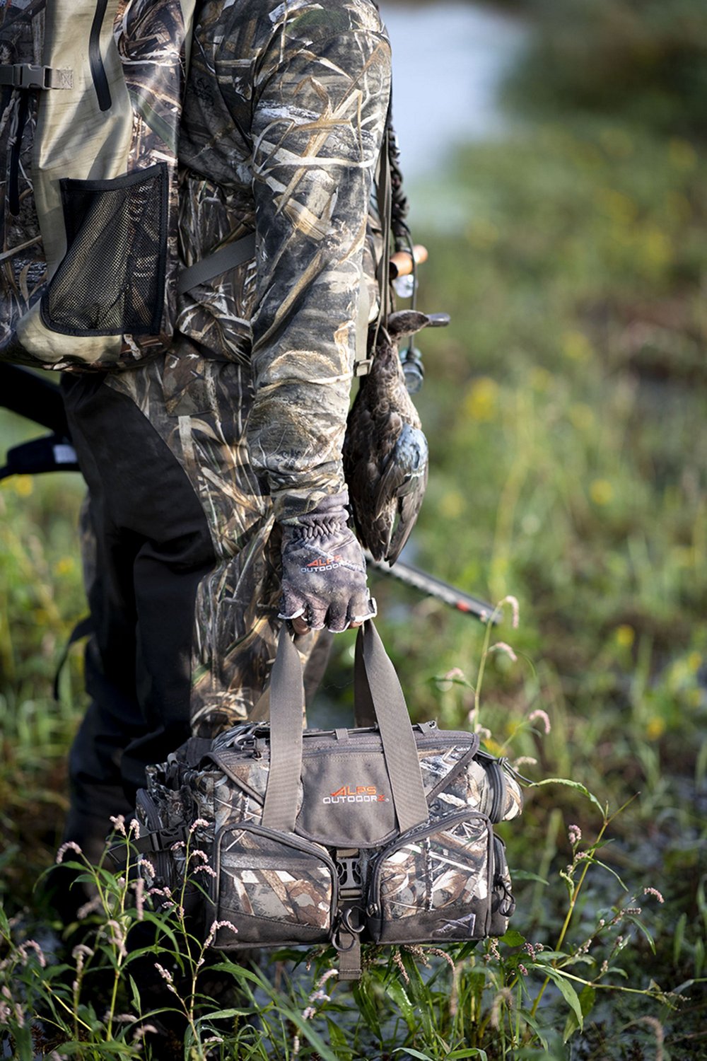 ALPS Outdoorz Standard Floating Deluxe Blind Bag Academy