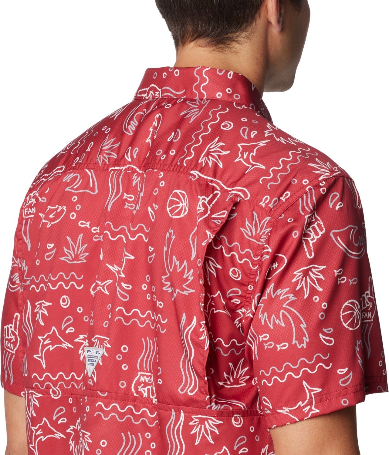 Columbia Sportswear Men's University of Alabama Super Slack Tide Fish Fan Button Down Shirt  - view number 4