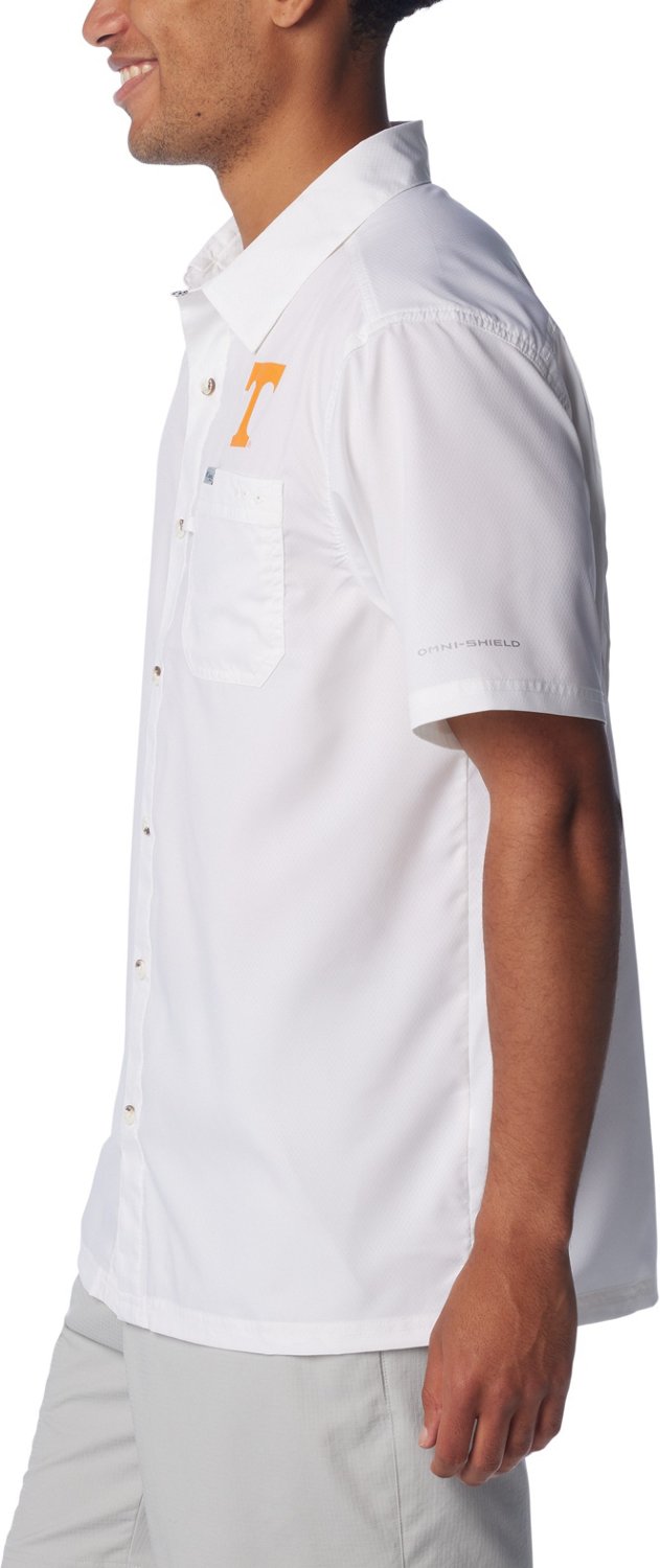 Columbia Sportswear Men's University of Tennessee PFG Slack Tide Camp Button Down Shirt                                          - view number 5