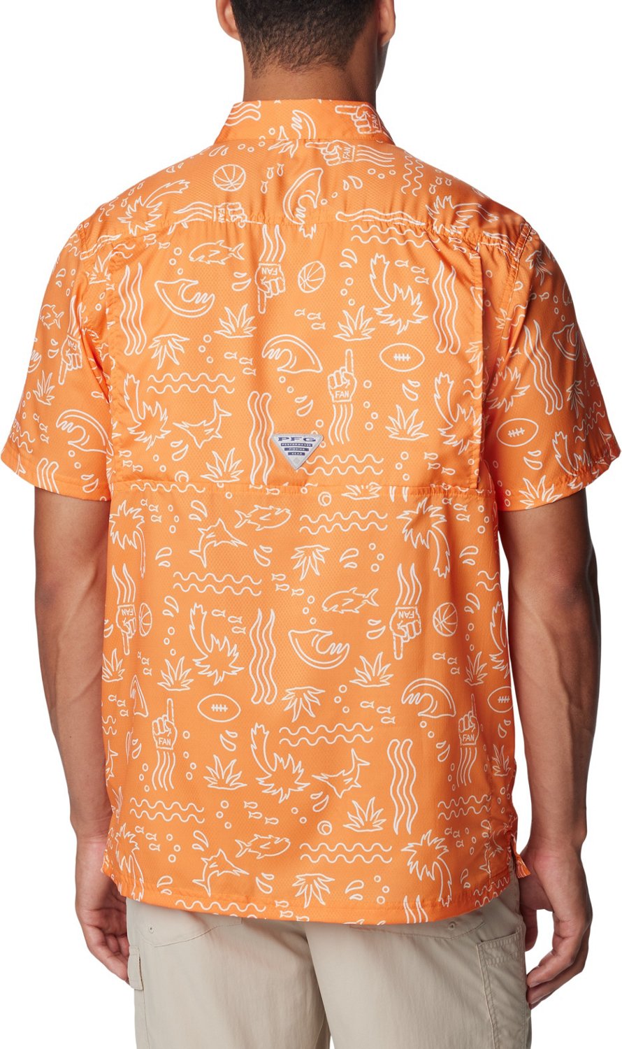 Columbia Sportswear Men's University of Tennessee Super Slack Tide Fish Fan Button Down Shirt - view number 2