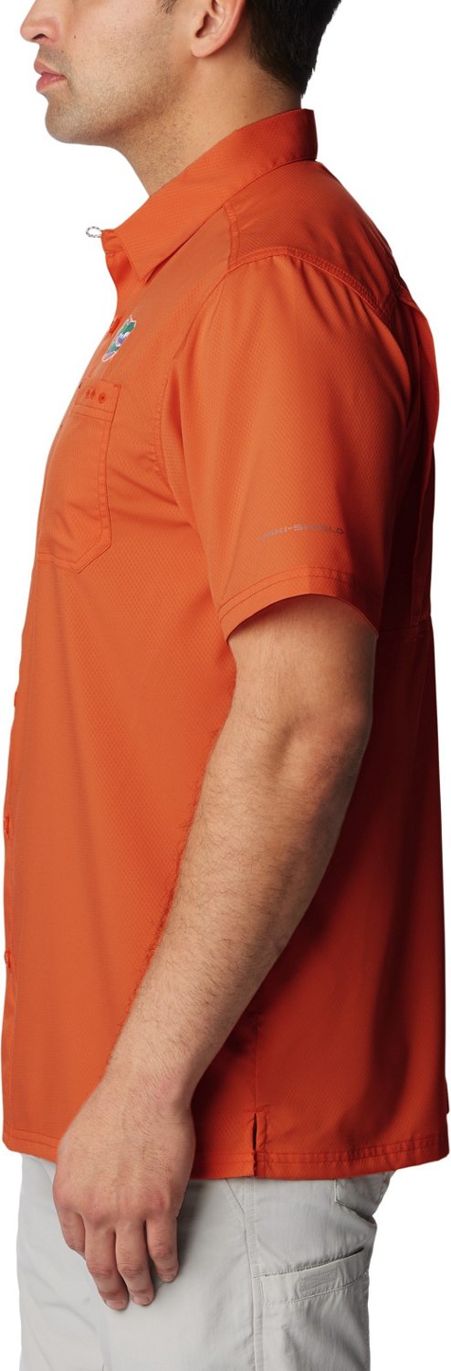 Columbia Sportswear Men's University of Florida PFG Slack Tide Camp Button Down Shirt                                            - view number 5