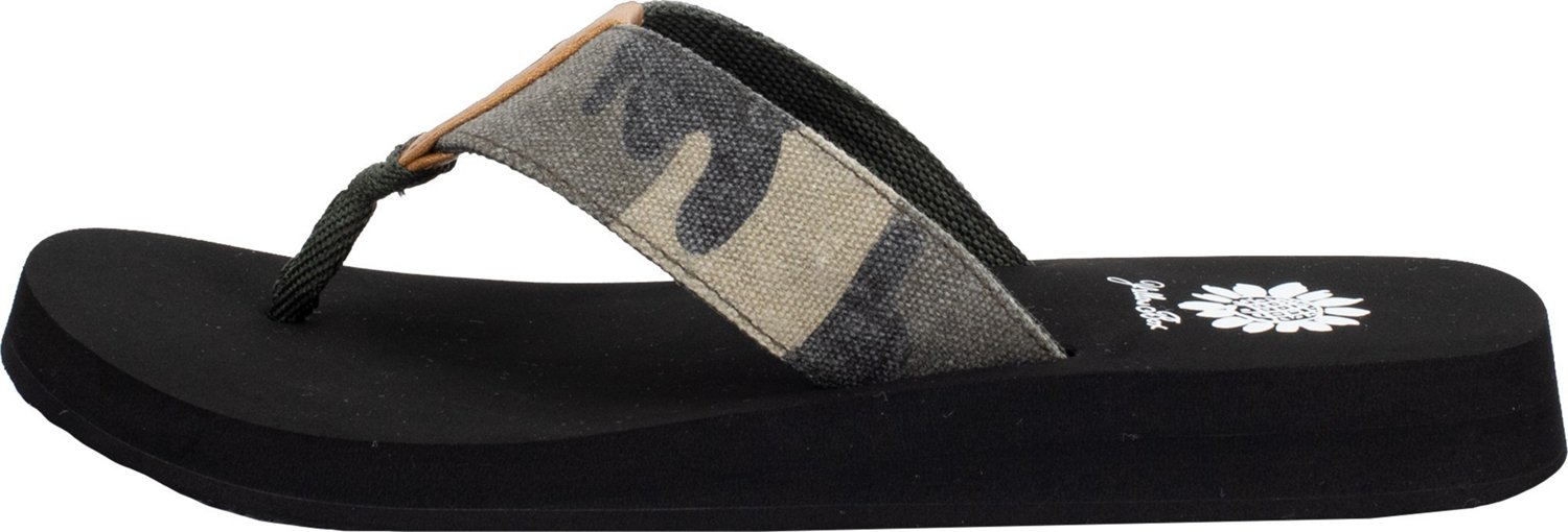 Camo yellow box flip hot sale flops