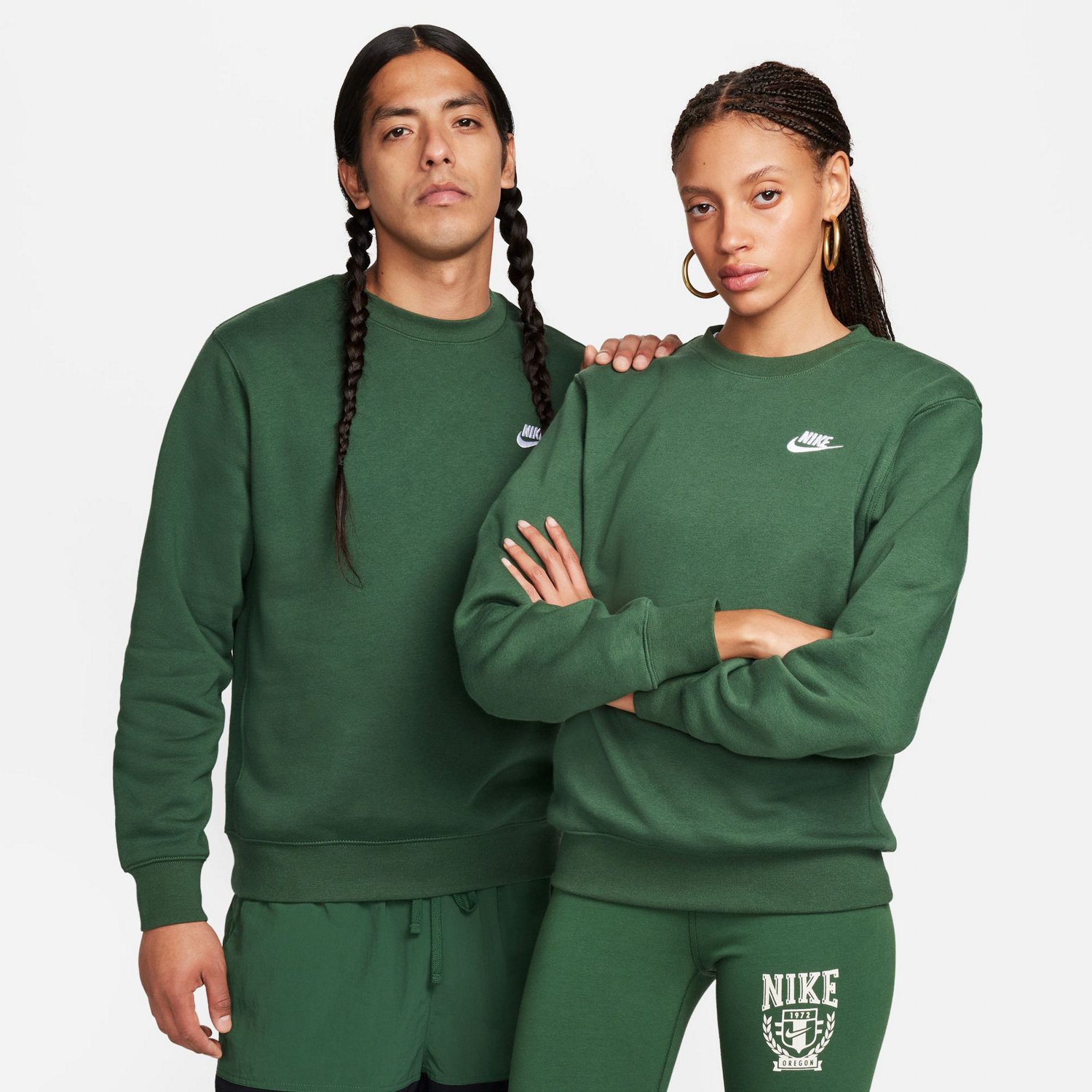 Nike Men s Sportswear Club Fleece Crew Pullover Academy