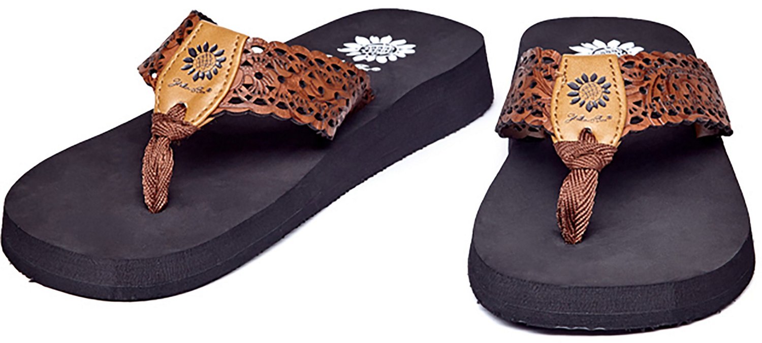 Yellow Box Women's Wally Flip Flops - view number 3