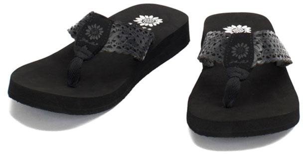 Yellow Box Women's Wally Flip Flops - view number 3