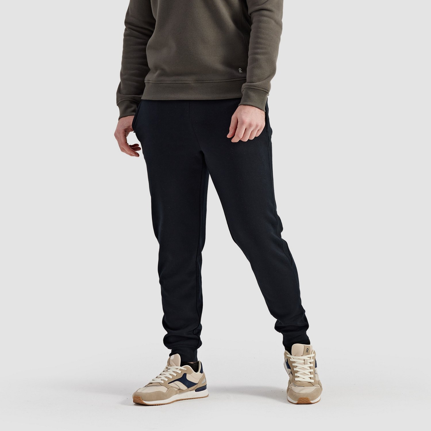 Dylan Luxe Twill Joggers - Sangria