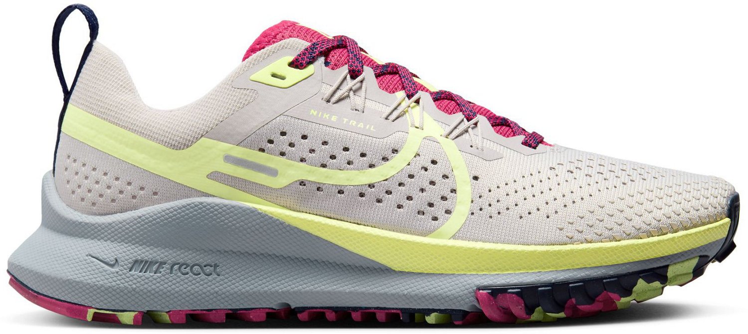Nike Women's Pegasus 4 Trail Running Shoes