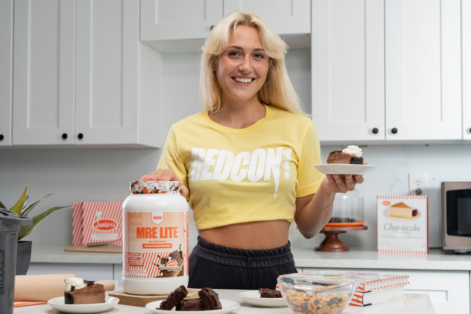 Redcon1 MRE Lite Protein Powder                                                                                                  - view number 3