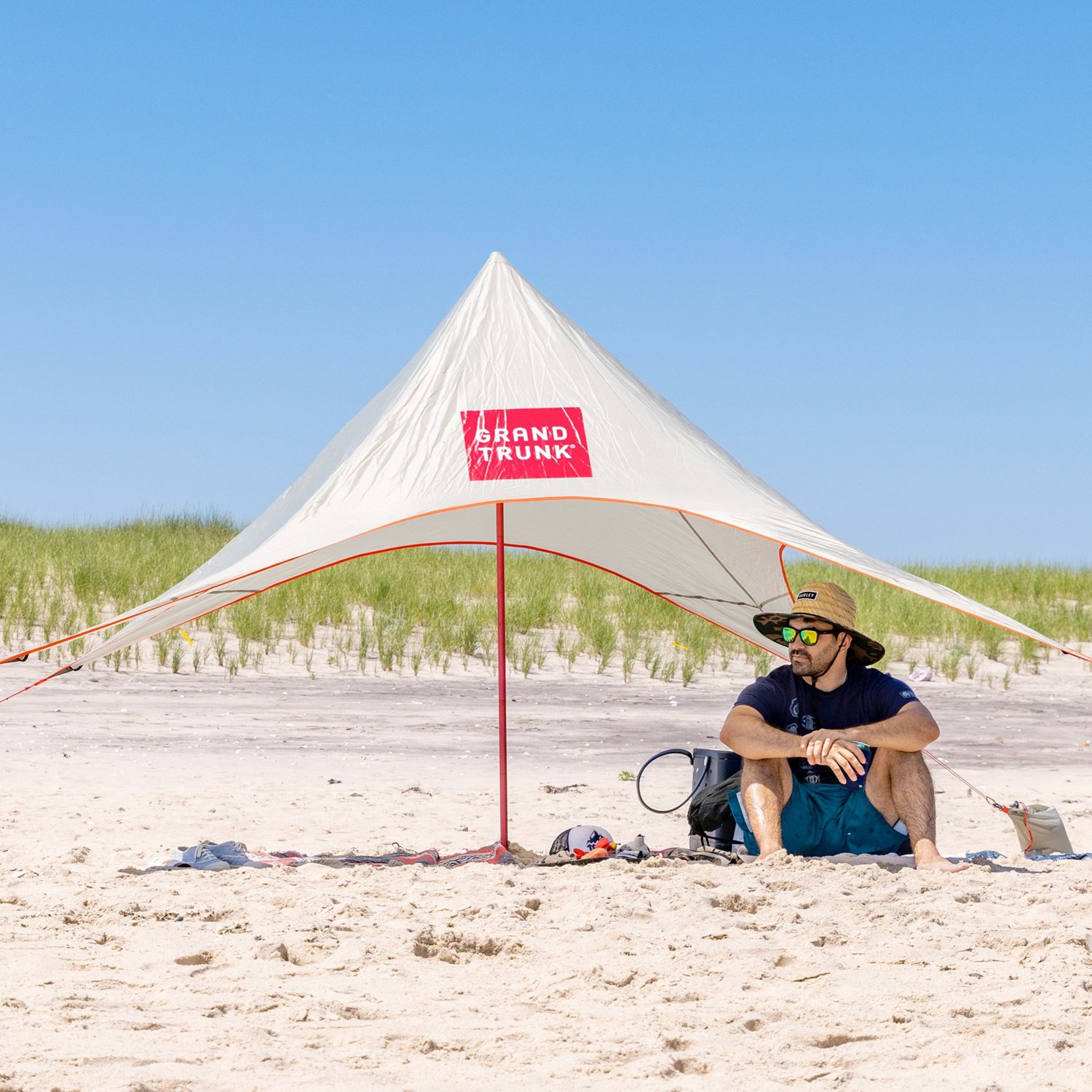 Grand Trunk ShadeCaster 2 Person Sun Shade - view number 3