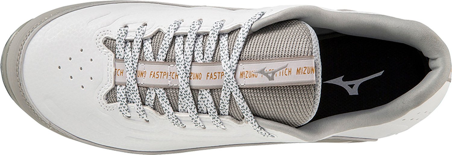 mizuno 9 spike metal softball cleats