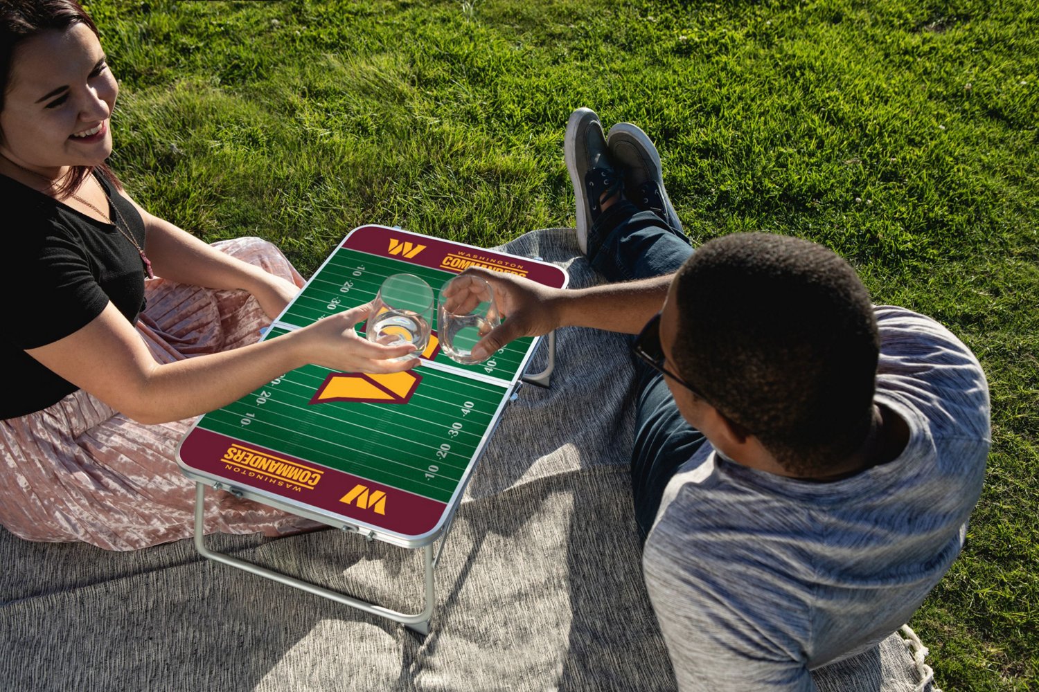 Picnic Time Washington Commanders Mini Portable Folding Table - view number 3