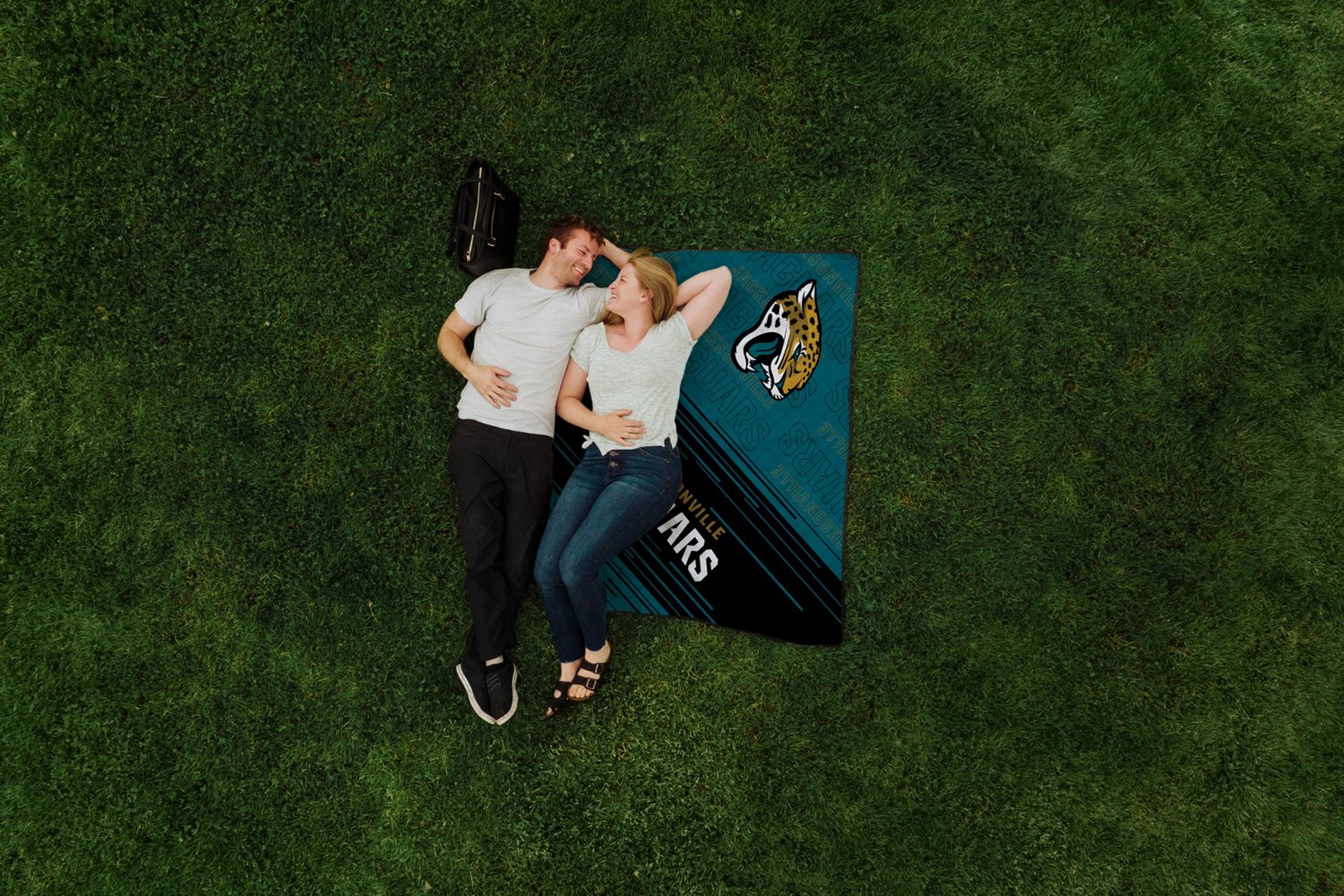 Picnic Time Jacksonville Jaguars Impresa Picnic Blanket