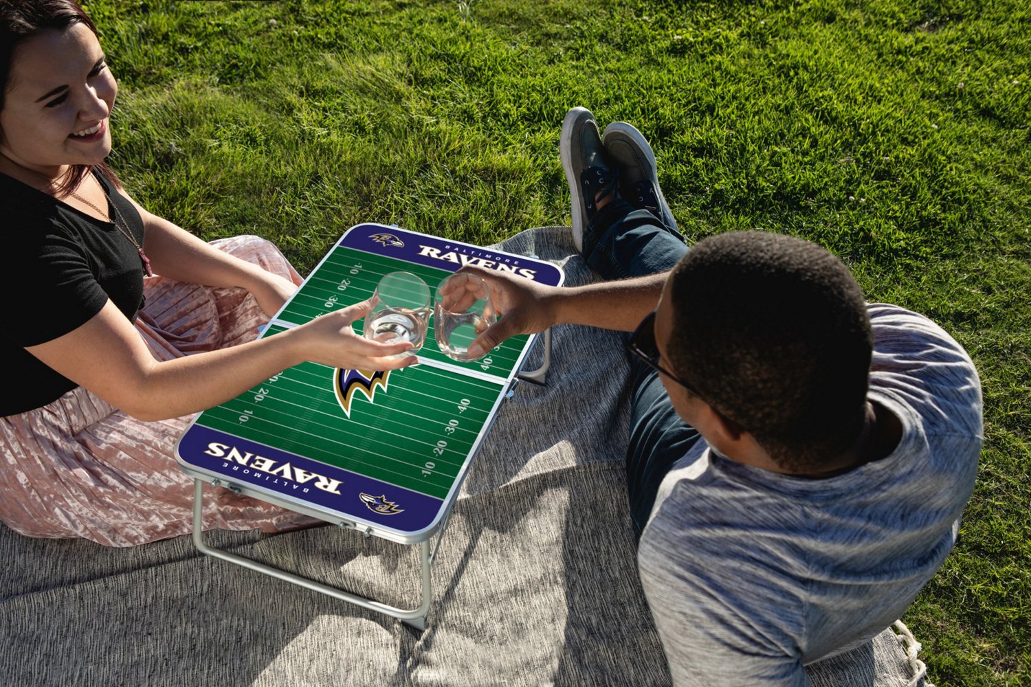 Picnic Time Baltimore Ravens Mini Portable Folding Table - view number 4