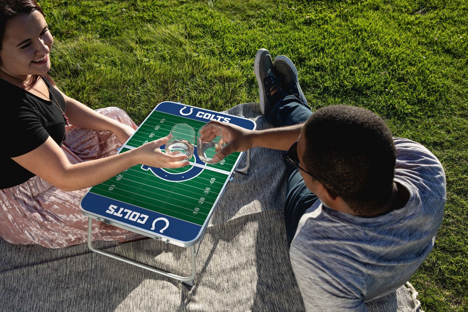 Picnic Time Indianapolis Colts Mini Portable Folding Table - view number 4