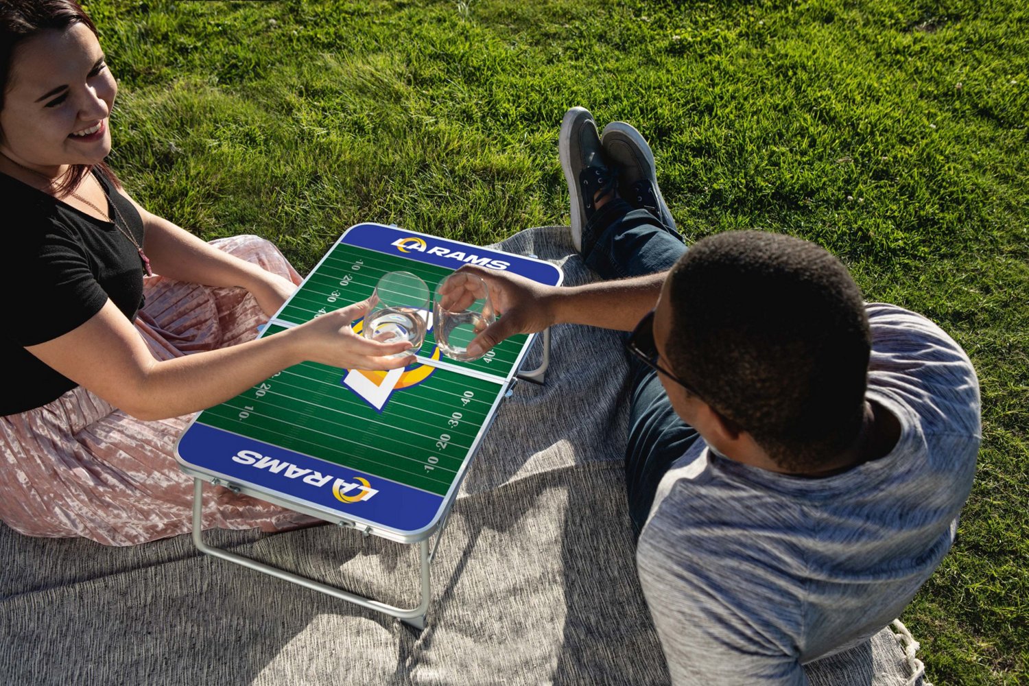 Picnic Time Los Angeles Rams Mini Portable Folding Table - view number 4