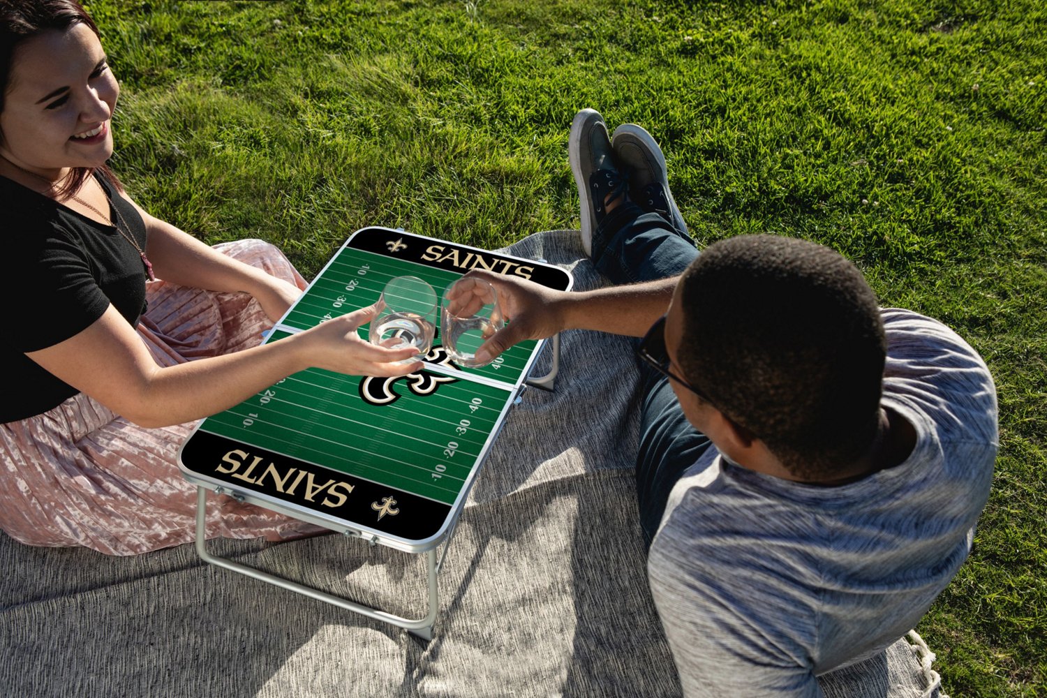 Picnic Time New Orleans Saints Mini Portable Folding Table - view number 4