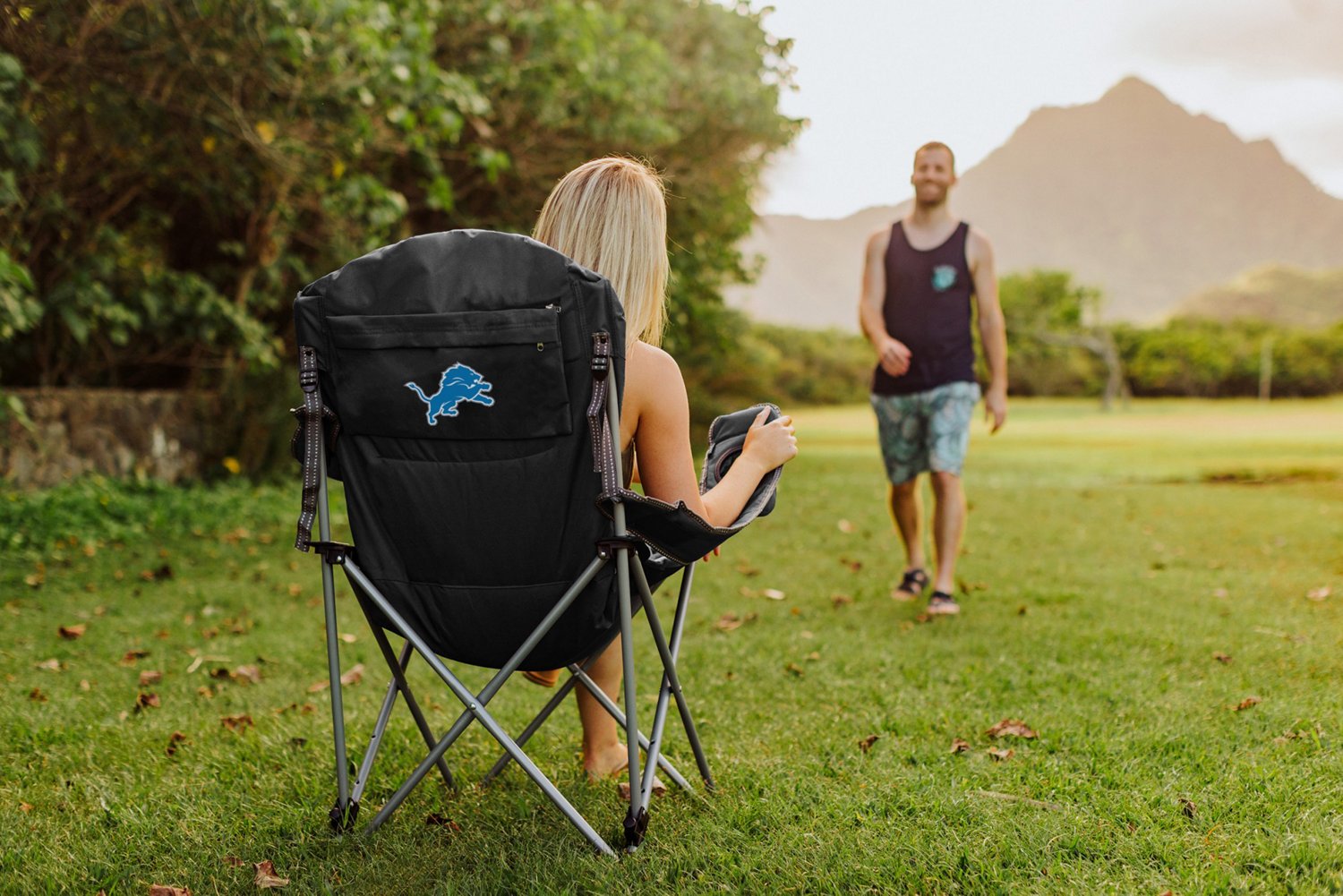 Picnic Time Detroit Lions Reclining Camping Chair - view number 4