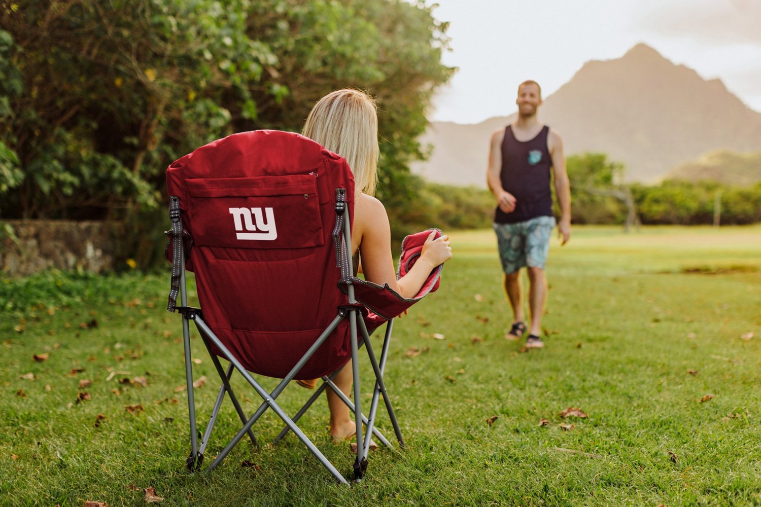 Picnic Time New York Giants Reclining Camping Chair - view number 4