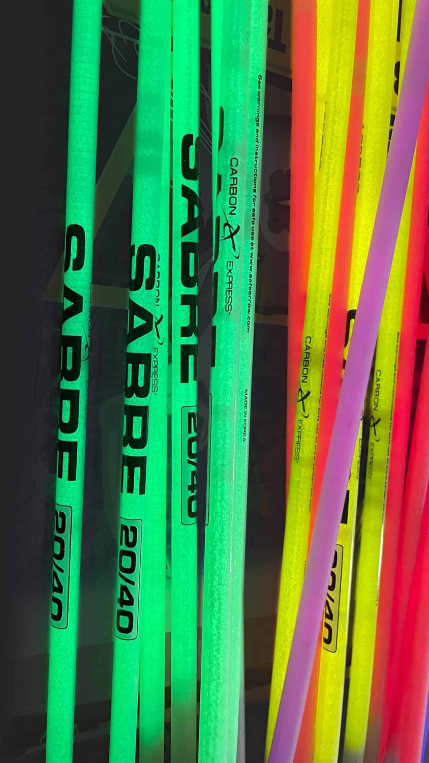 Muzzy Youth Sabre 2040 Illuminated Bowfishing Arrows 3-pack with 5 Glowsticks - view number 2