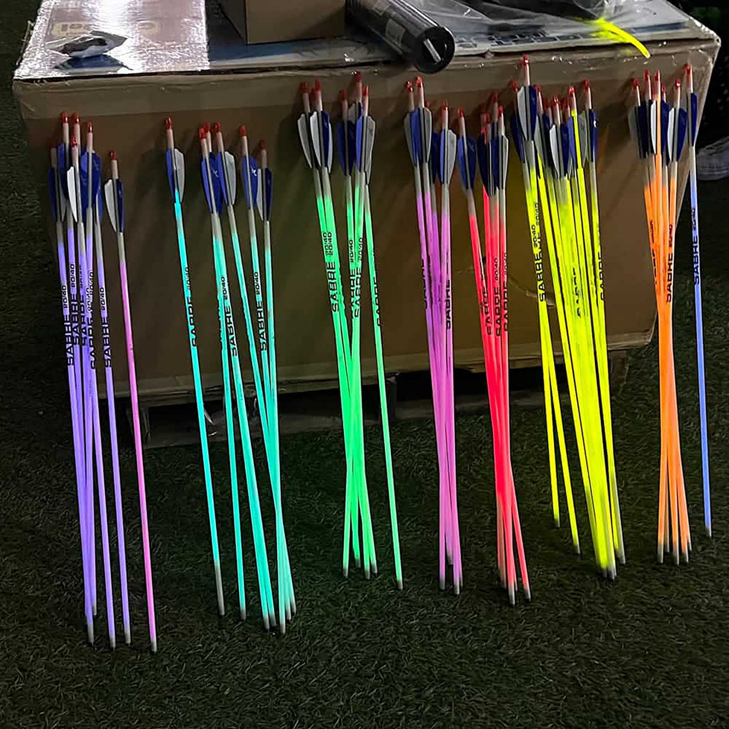 Muzzy Youth Sabre 2040 Illuminated Bowfishing Arrows 3-pack with 5 Glowsticks - view number 5