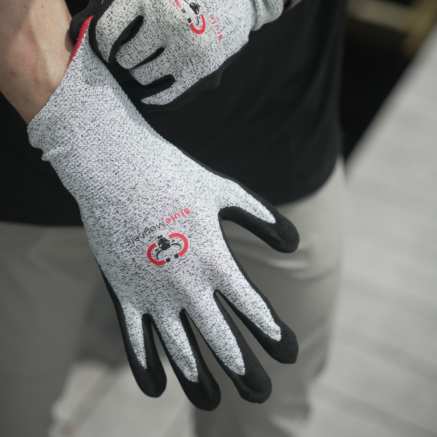 Brute Magnetics Cut Resistant Magnet Fishing Gloves - view number 5