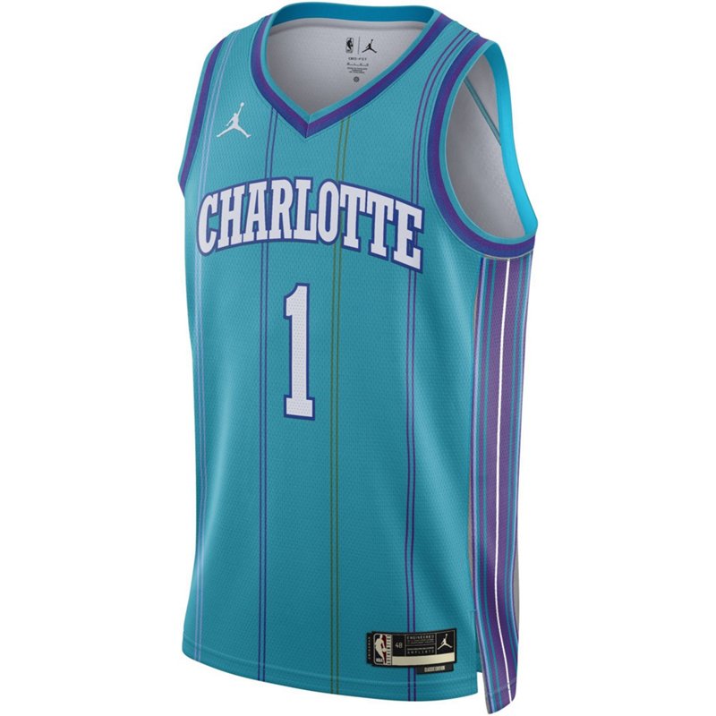 Nike Men's Charlott… - image