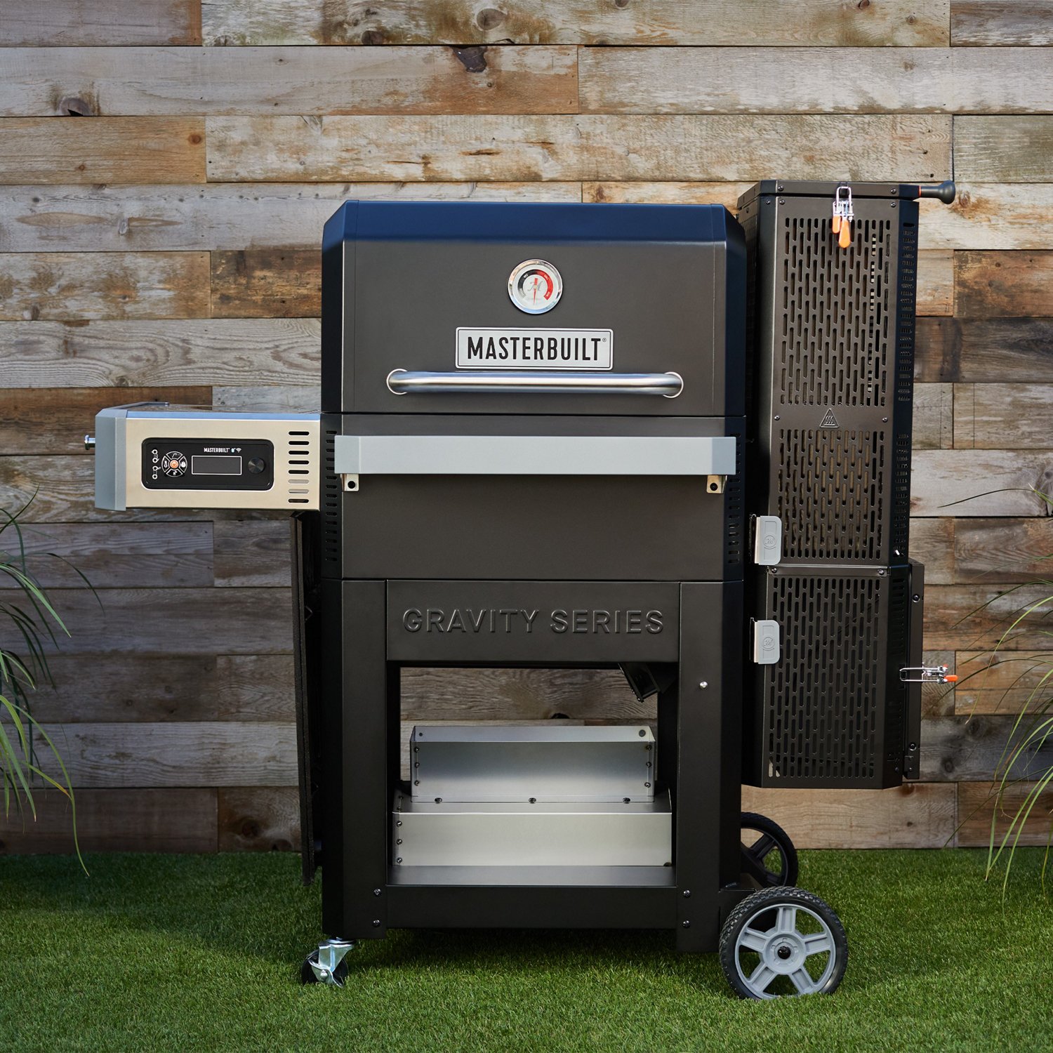 Masterbuilt Gravity Series 800 Digital Charcoal Grill, Griddle and