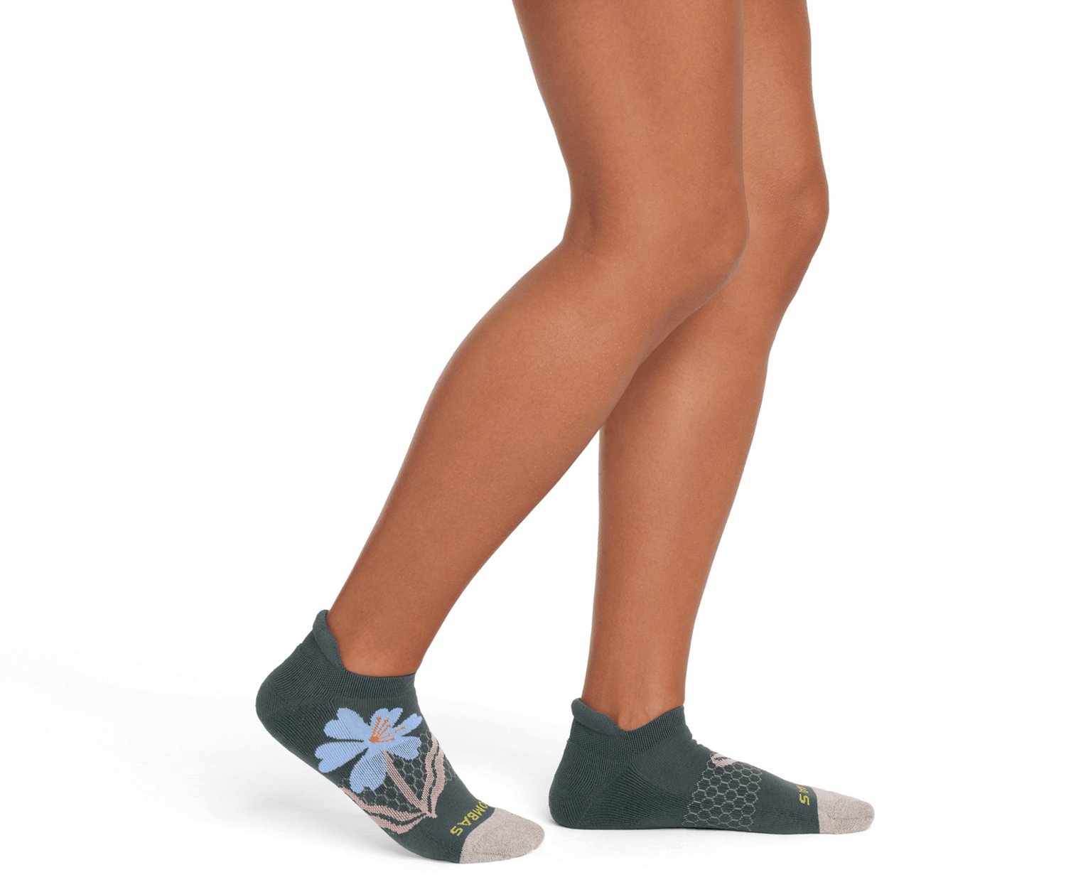 Bombas Placed Hibiscus Ankle Socks - view number 4