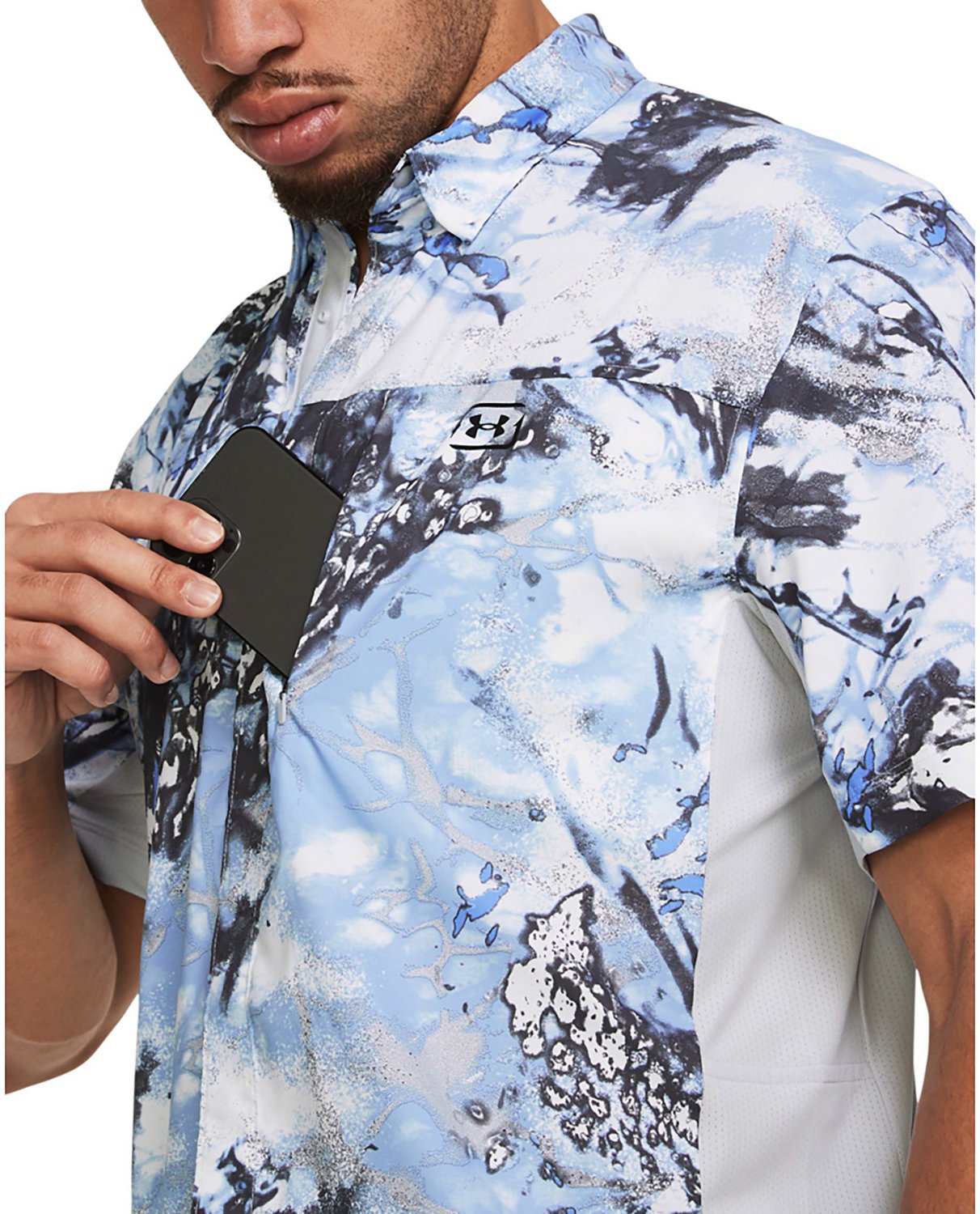 Under Armour Men's Shorebreak Fish Hybrid Printed Woven Shirt - view number 3