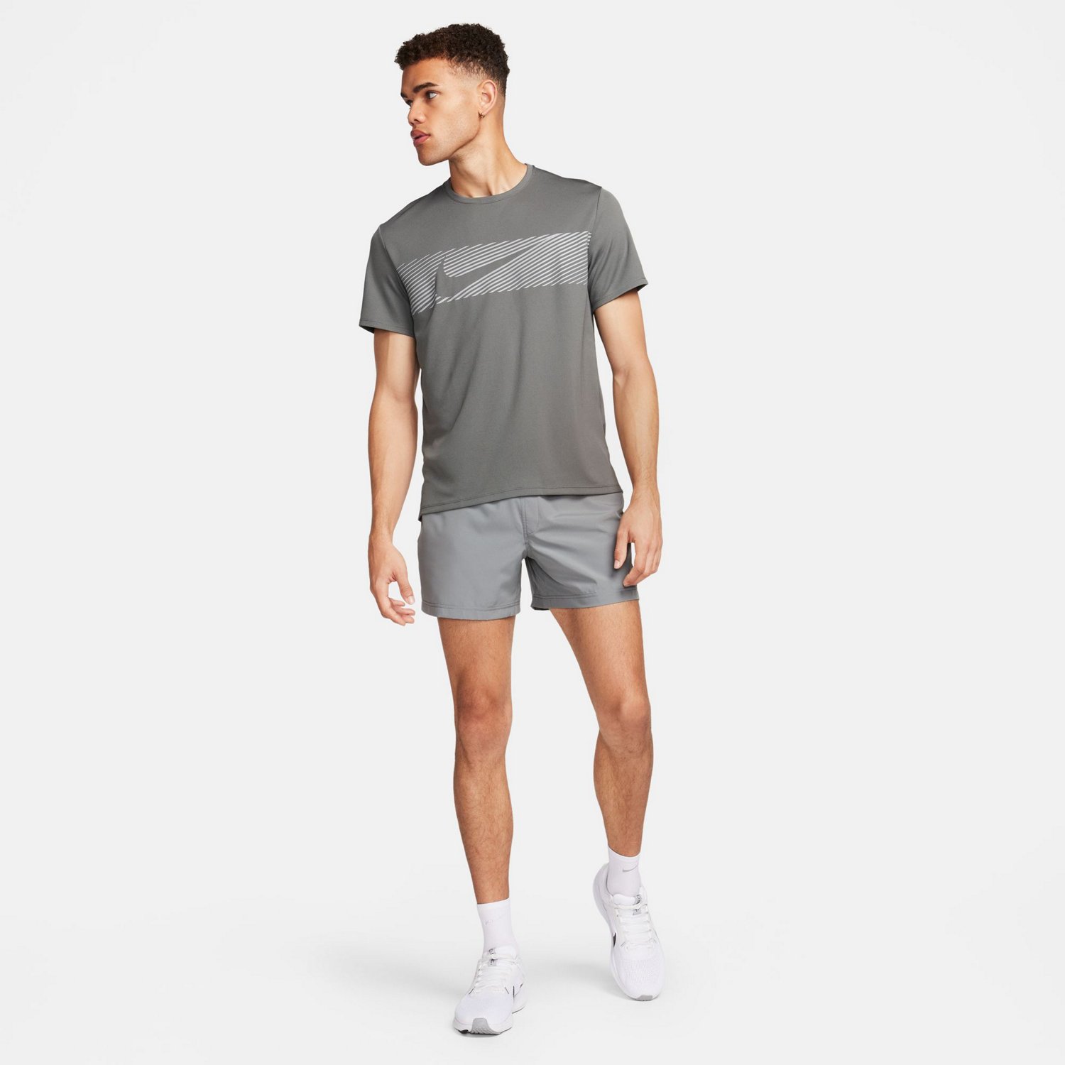 Nike Men's Dri-FIT Form Unlined Shorts 5 in - view number 4