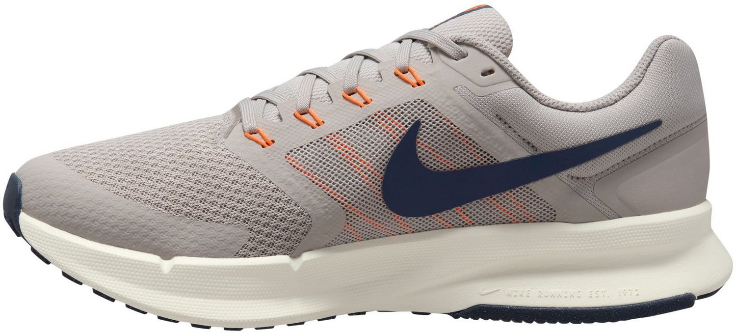 Nike Men's Run Swift 3 Running Shoes - view number 2