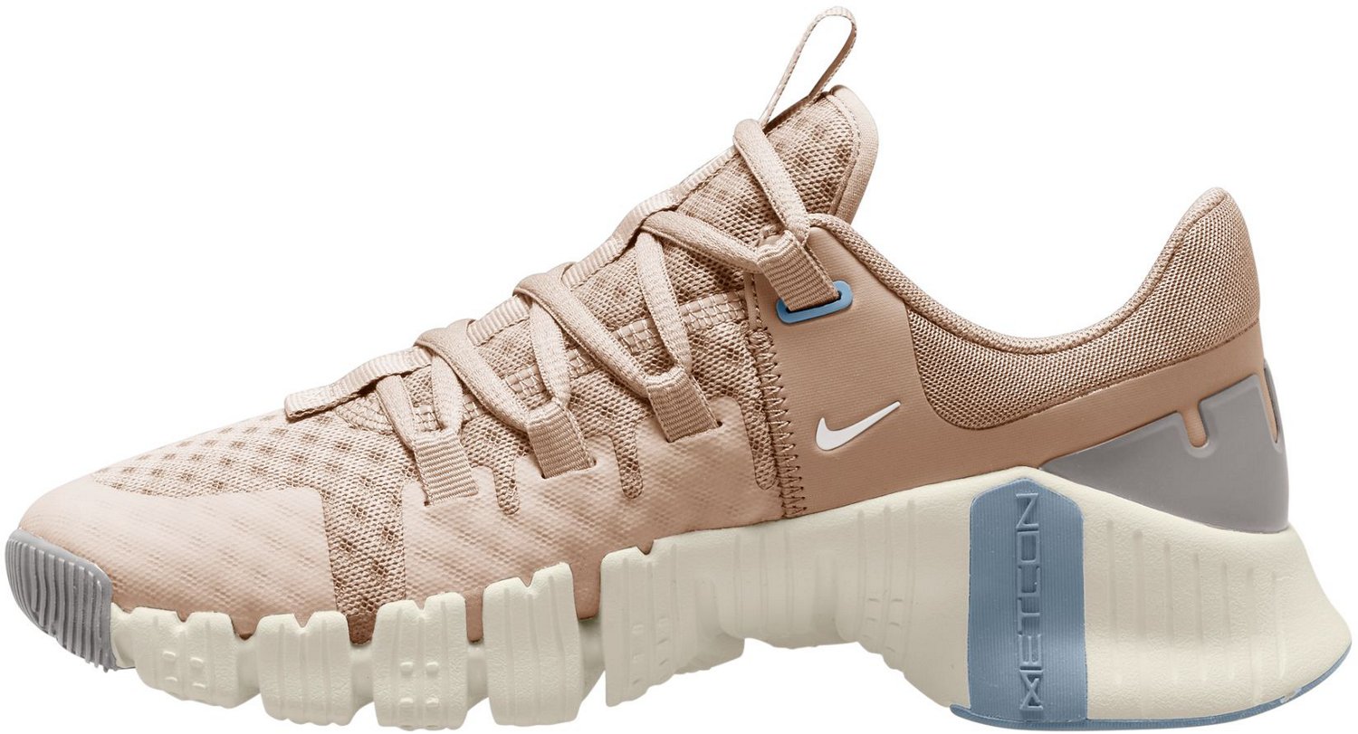 ladies nike metcon 5