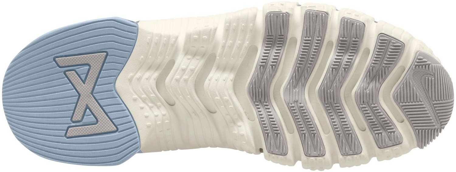 ladies nike metcon 5