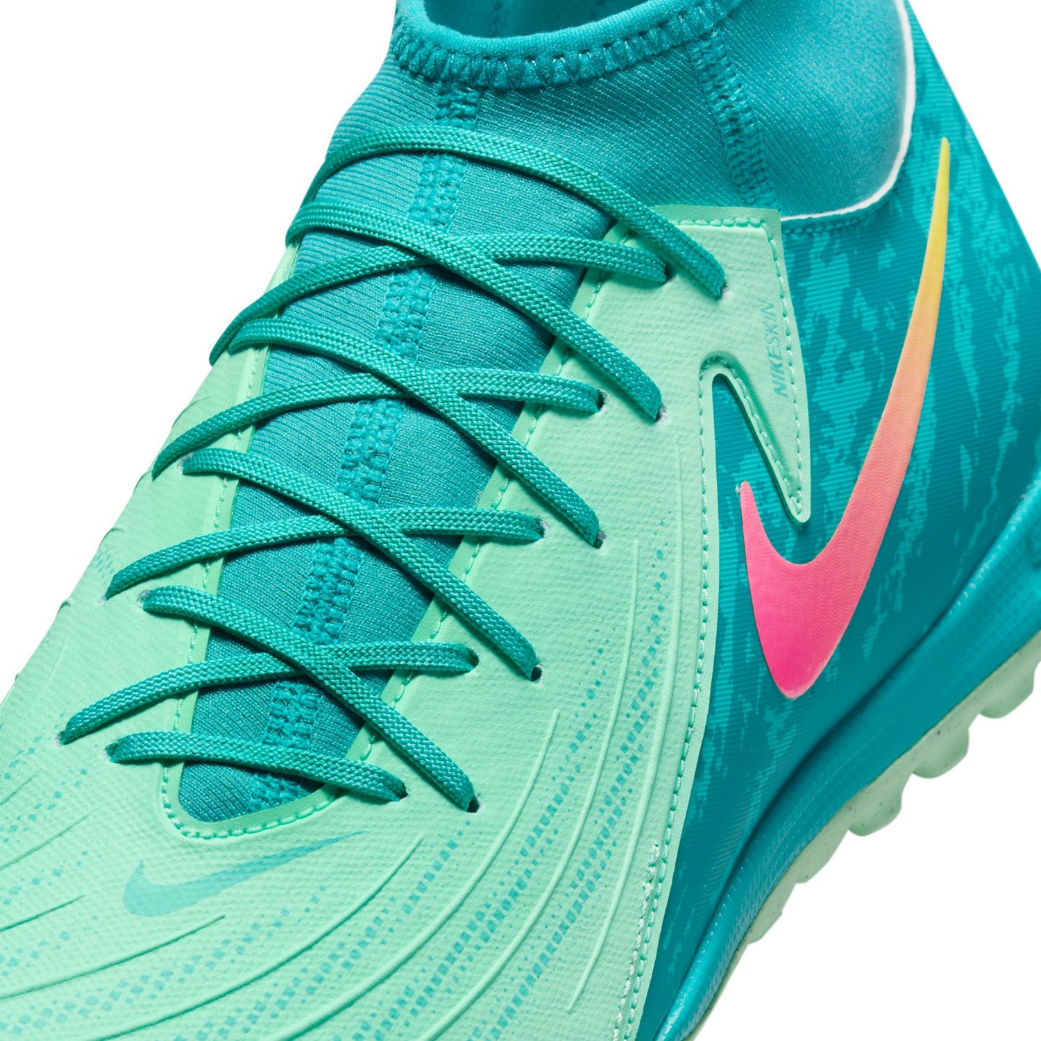 Nike Adults' Phantom Luna II Academy LV8 TF Soccer Cleats