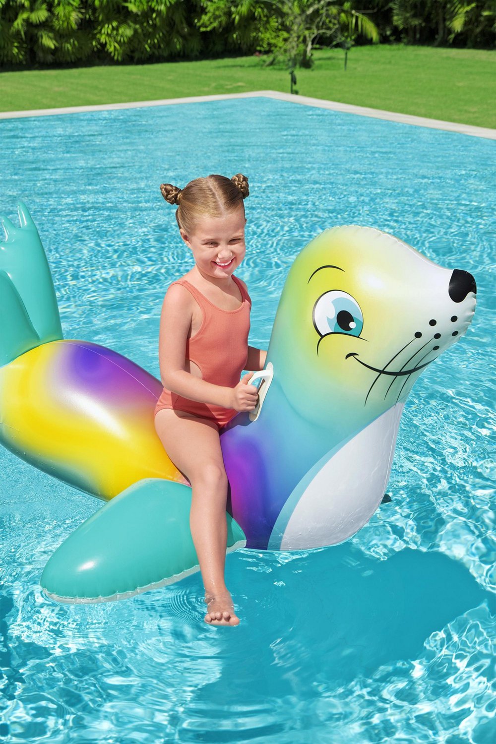 H2OGO! Kids' Flash N' Splash Ride-On Seal Pool Float                                                                             - view number 3