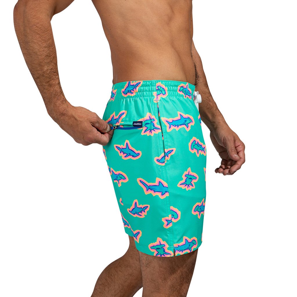 Chubbies Men's Apex Swimmers Lined Stretch Classic Swim Trunks 7 in ...