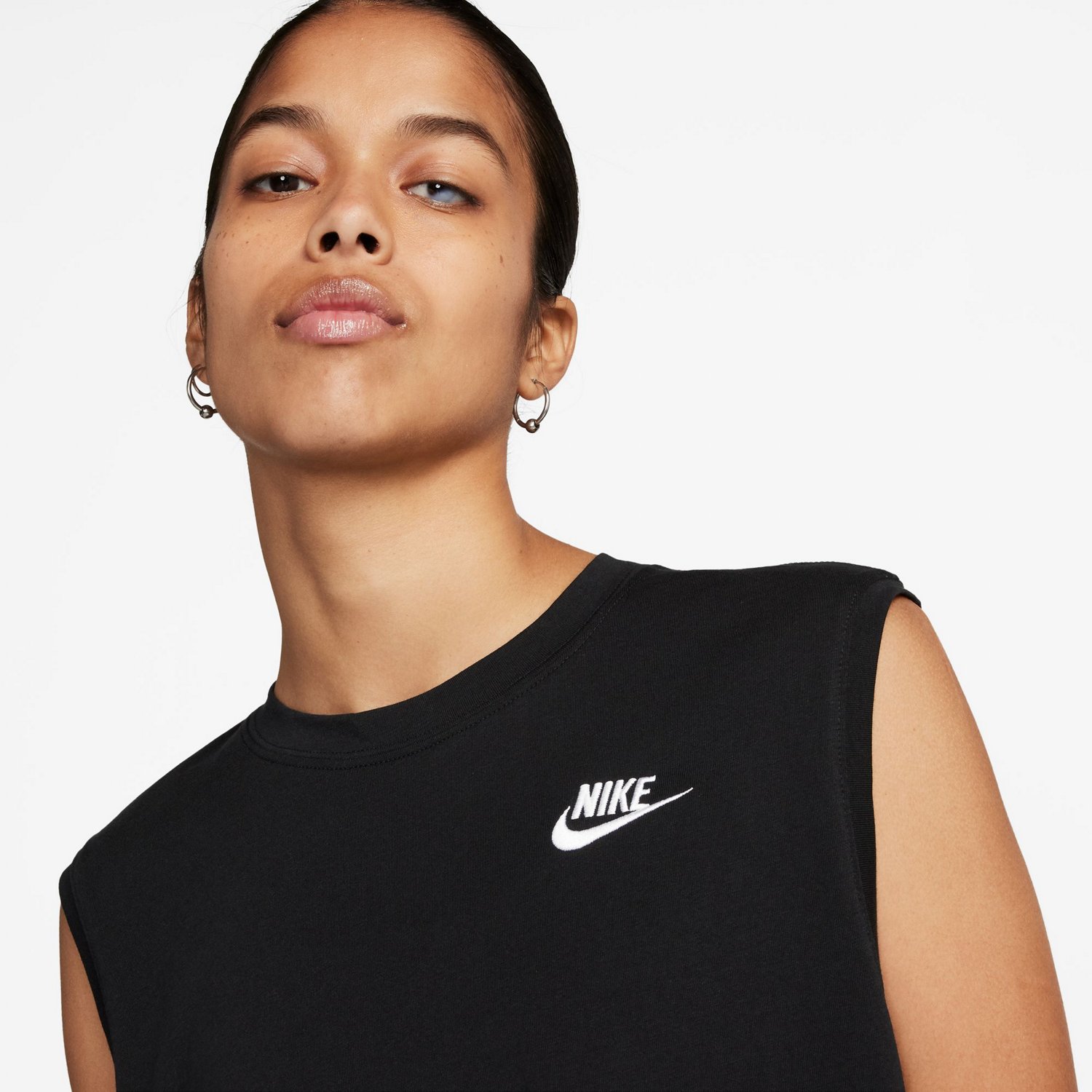 Nike Women's Sportswear Club Sleeveless Cropped T-shirt | Academy