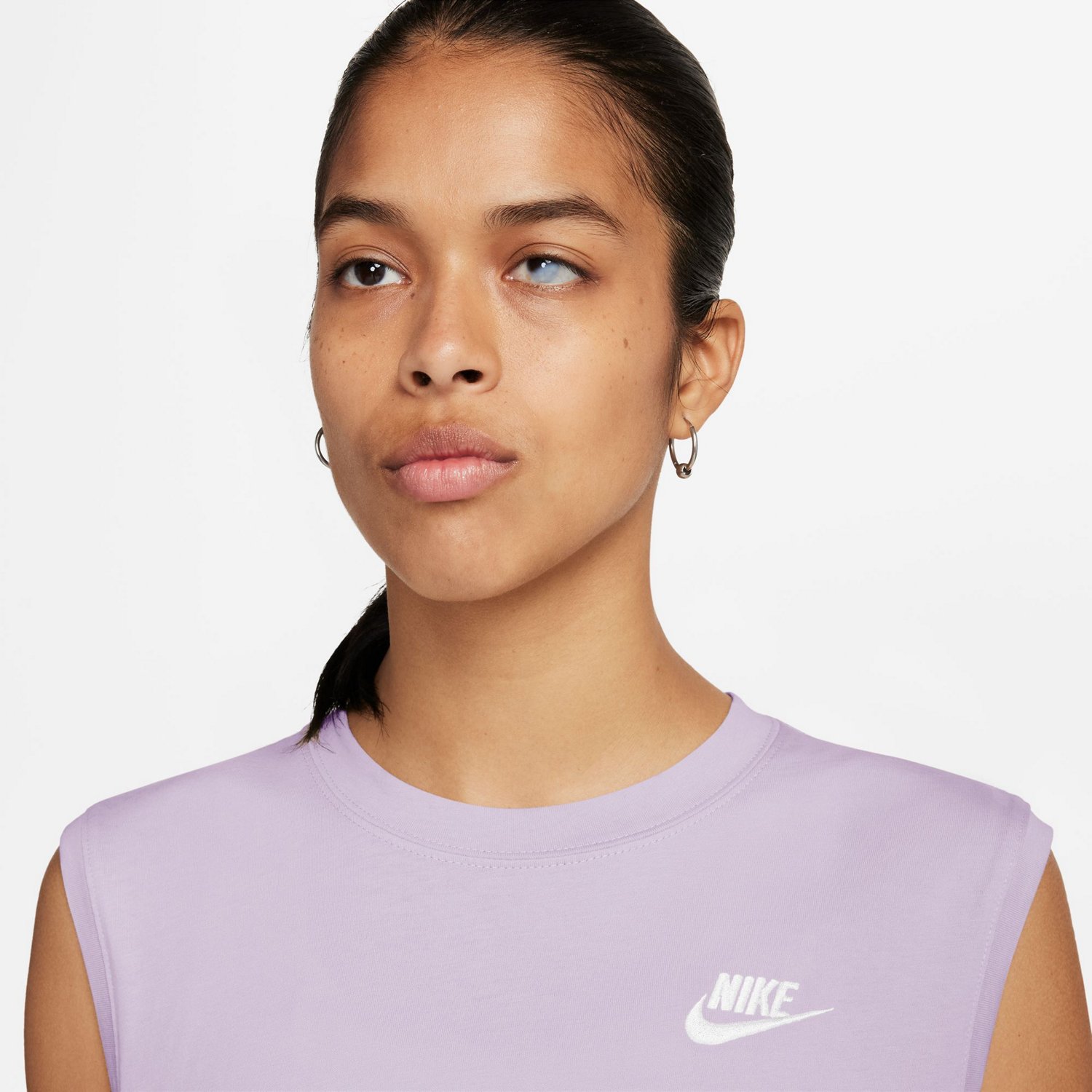 Nike Women's Sportswear Club Sleeveless Cropped T-shirt - view number 3