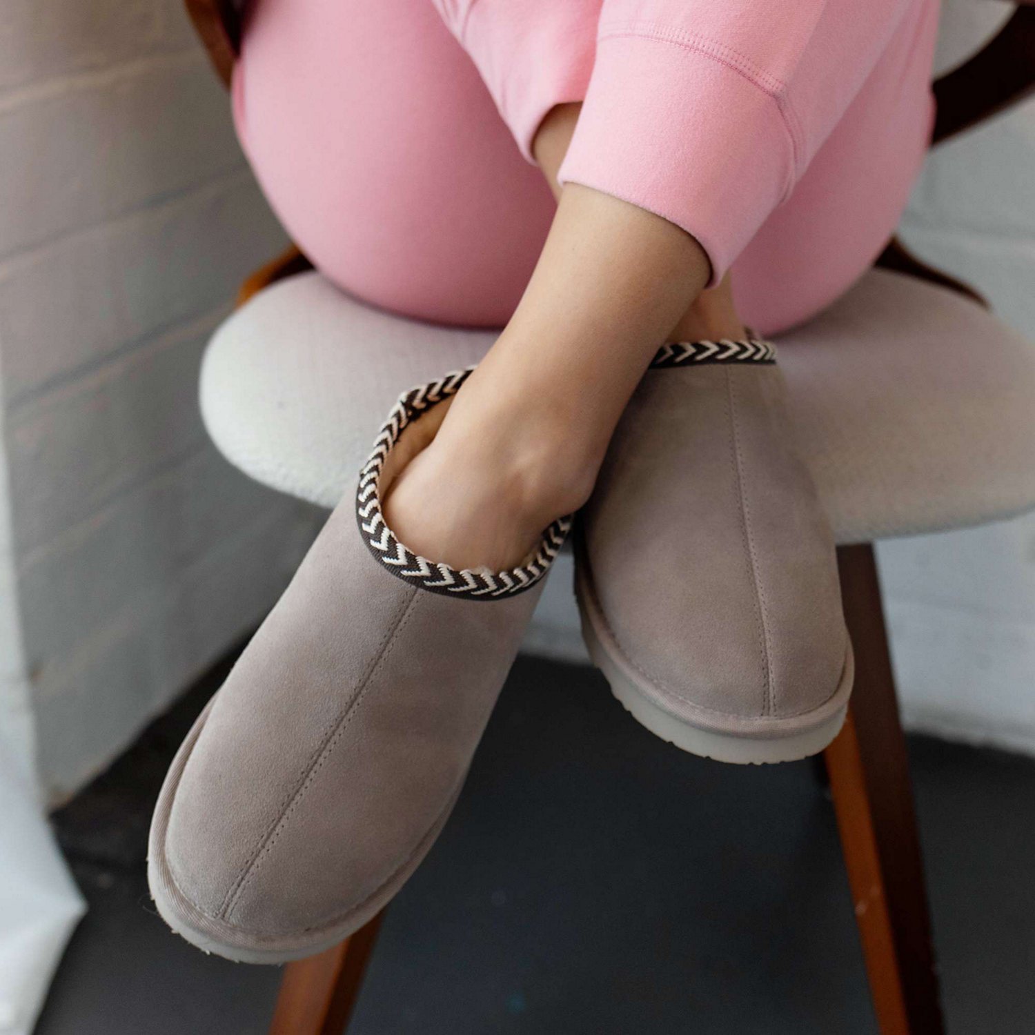 Bearpaw Women's Tabitha Slippers  - view number 8