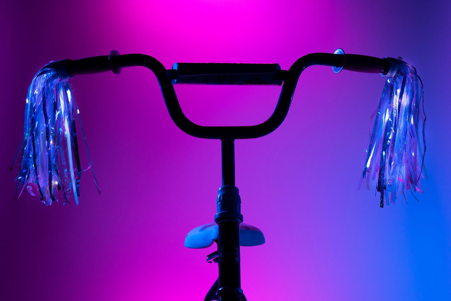 Brightz Streamer Brightz LED Bicycle Handlebar Tassels 2-Pack                                                                    - view number 3