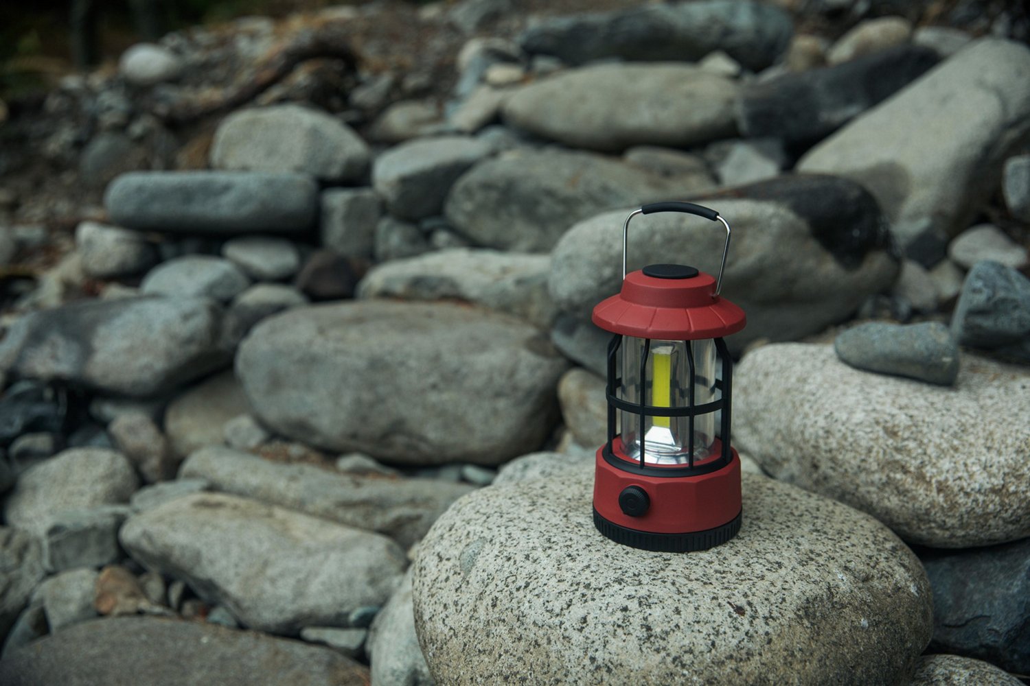 Cascade Mountain Tech 1,000 Lumen Burst Dual Power Lantern - view number 6