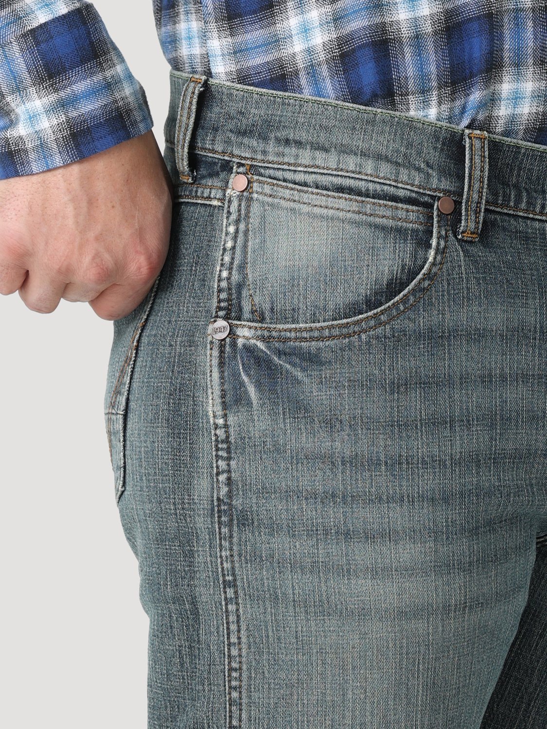 Wrangler Men's Retro Slim Straight Jeans | Academy