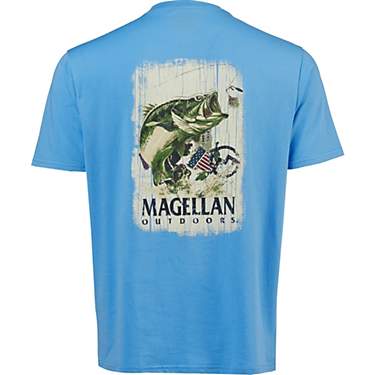 Magellan Outdoors Men's Illinois BASS FLAG  Short Sleeve Graphic T-shirt                                                        