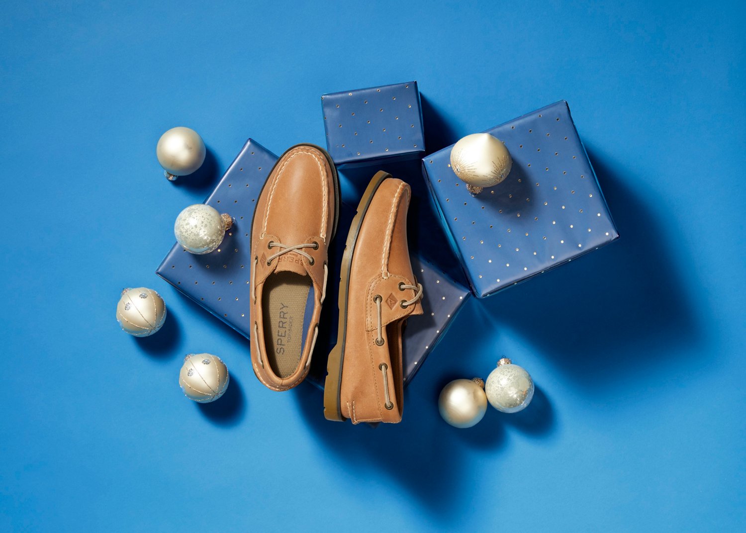 Sperry Men's Leeward Leather Boat Shoes - view number 7