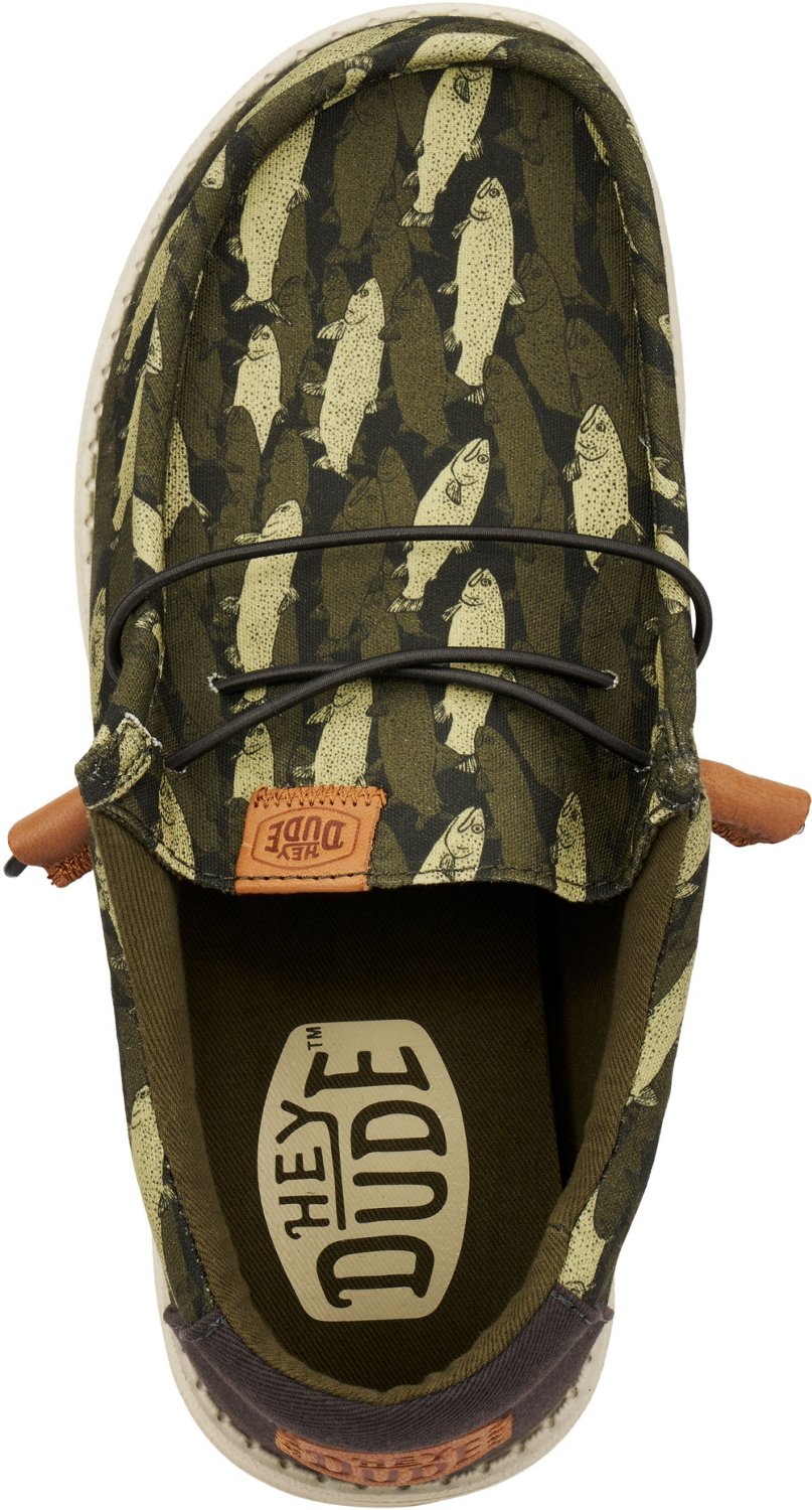 HEYDUDE Boys' Wally Fish Camo Shoes - view number 5