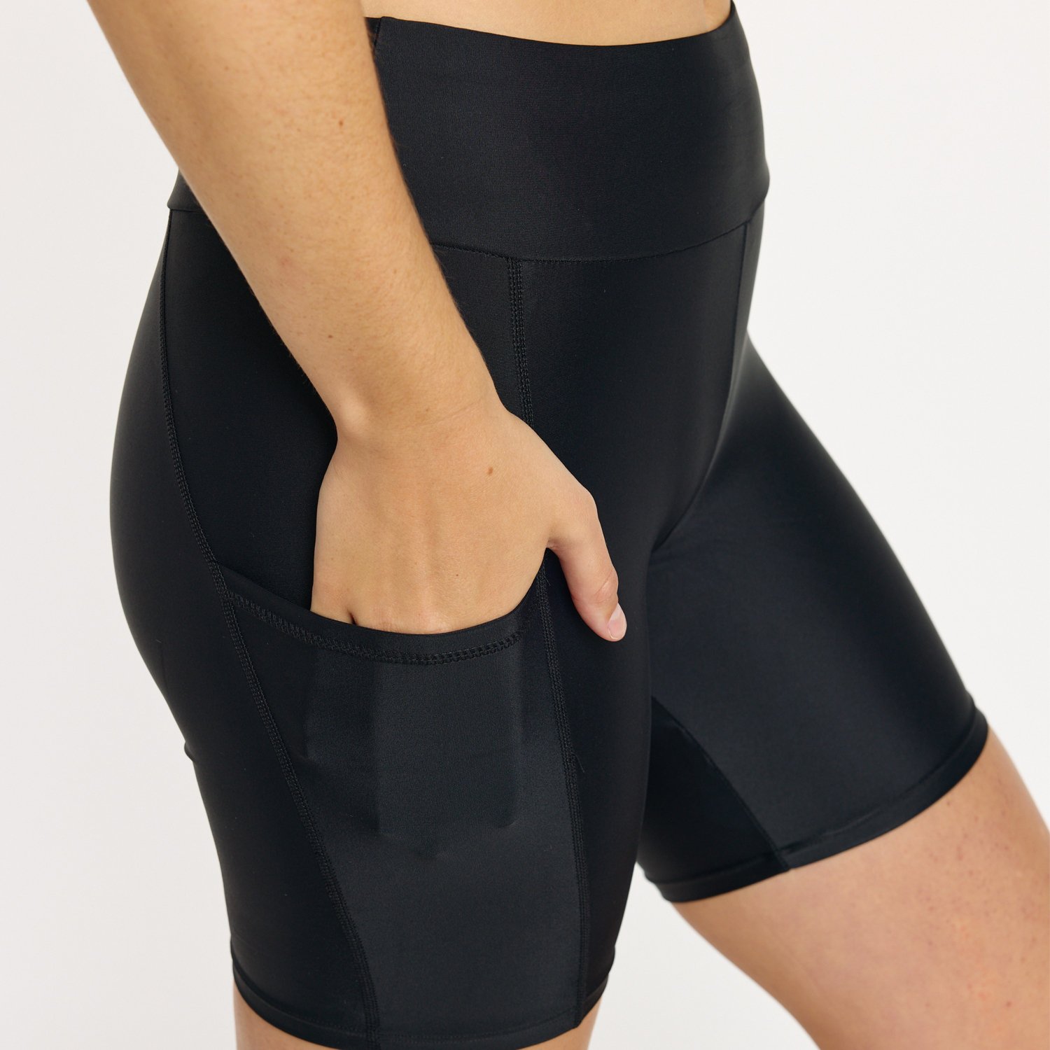 Calypsa Women's Mid-Thigh Swim Shorts with Pockets - view number 3