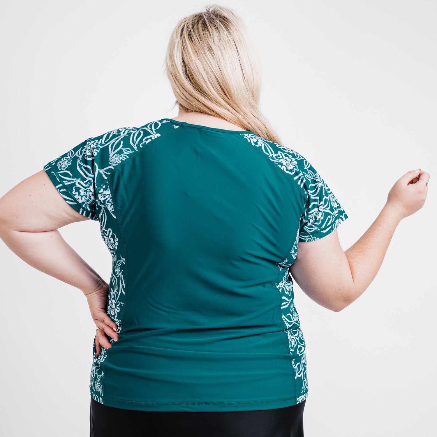 Calypsa Women's Loose Fit Adele Plus-Size Swim Top                                                                               - view number 2